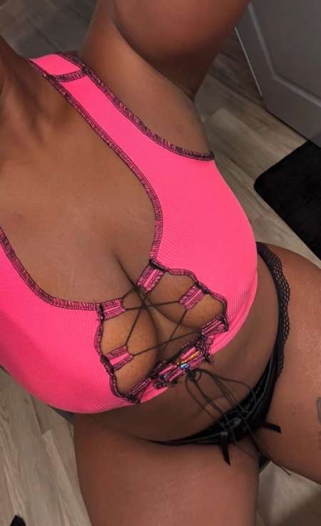 BLACK POUR MASSAGE RELAXANT,SENSUEL ET DETENTE.