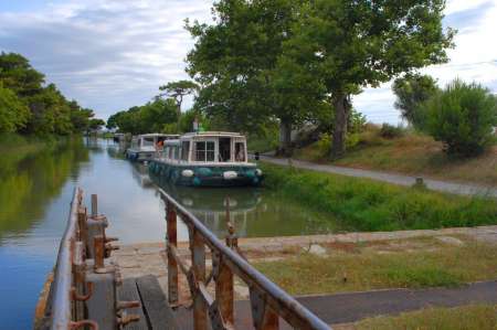 bel H bi propose massage �rotique sur une p�niche