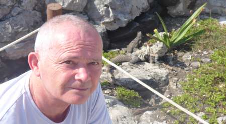 Homme gentil            aime F de 65/75