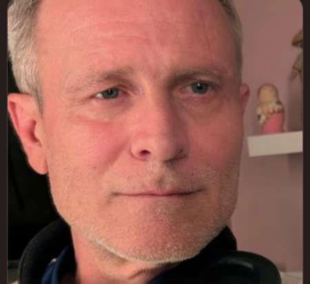 Sugar daddy tr�s courtois pour jeune femme