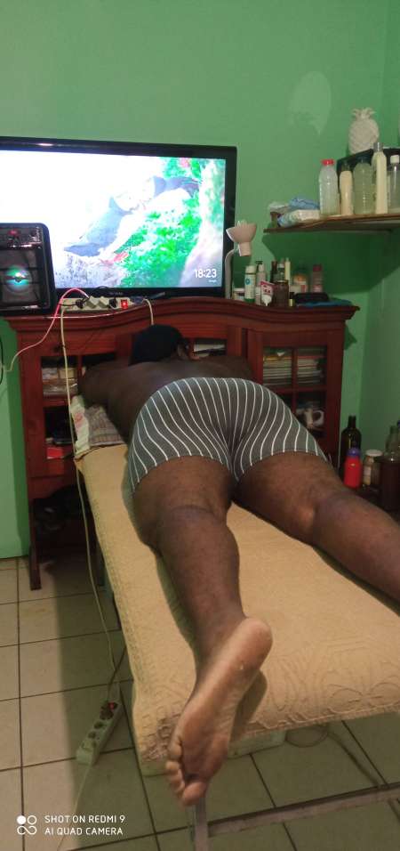 Transgenre groscul massage sexuel pour homme