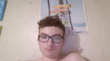 jeune homme cherchant du sexe