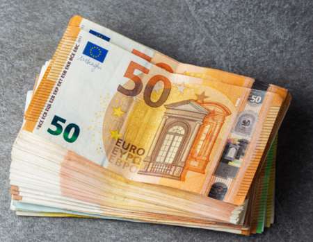 �tudiante disponible tr�s tr�s              