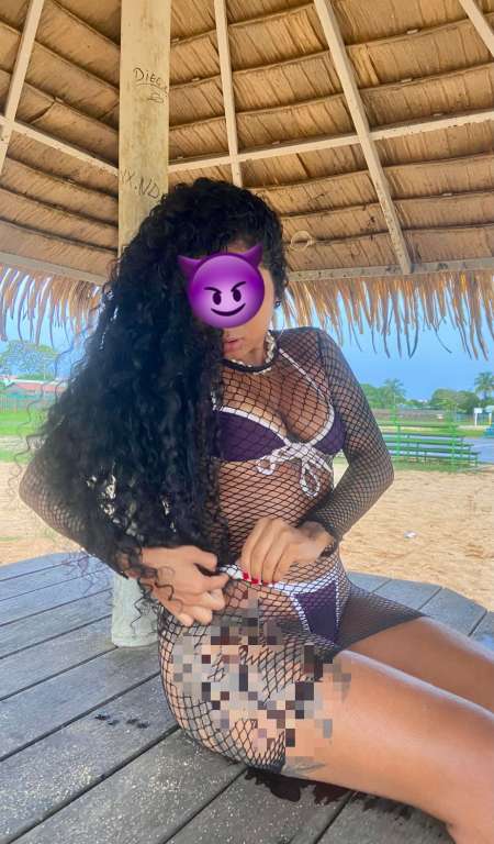 Une belle brune br�silienne