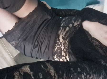 Coucou alexandra travestie qui re�oi