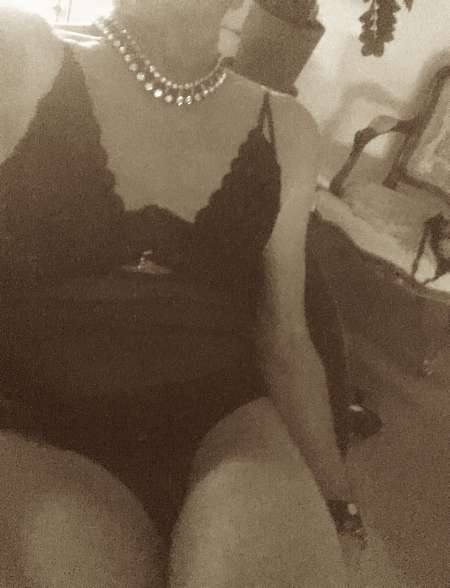 travefemelle re�ois h�t�ros curieux glory discret