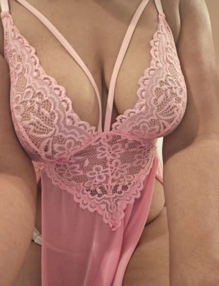 Jasmine plein d'amour  vous offrir