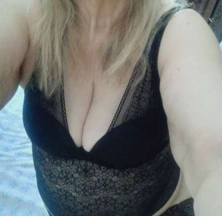 Femmes disponible a domicile