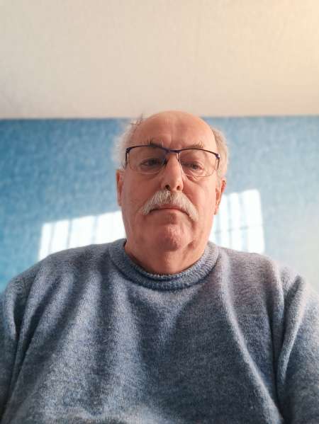 Recherche un homme pour mon épouse