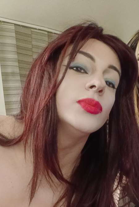 Trans latina sexy, féminine et très coquine 💋