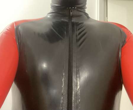 H cherche H ou trav pour baise cuir latex
