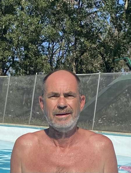 Medecin recherche aventure féminine suivie...